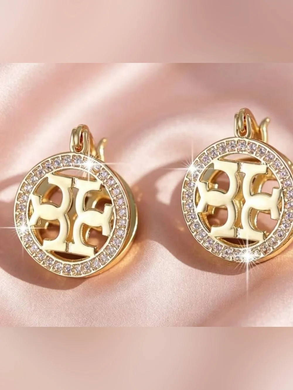 New Tory Burch Clip On T Logo Round Earrings